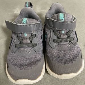 Nike toddler girls tennis shoes